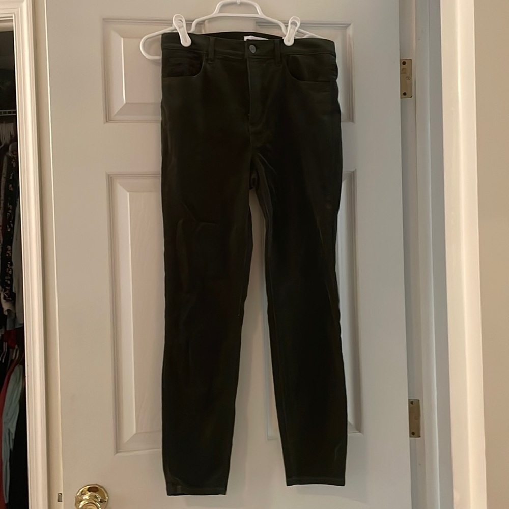 NWT women’s olive green skinny high rise pants
